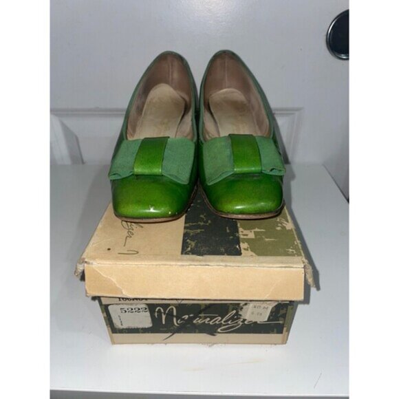 Naturalizer Vintage Women’s Green Bow Pumps size 6AA with Box - Picture 3 of 11